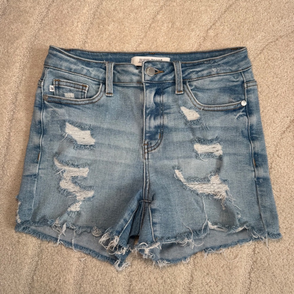 Judy Blue Shorts Distressed Denim  Light Wash Frayed Hem womens Small stretchy